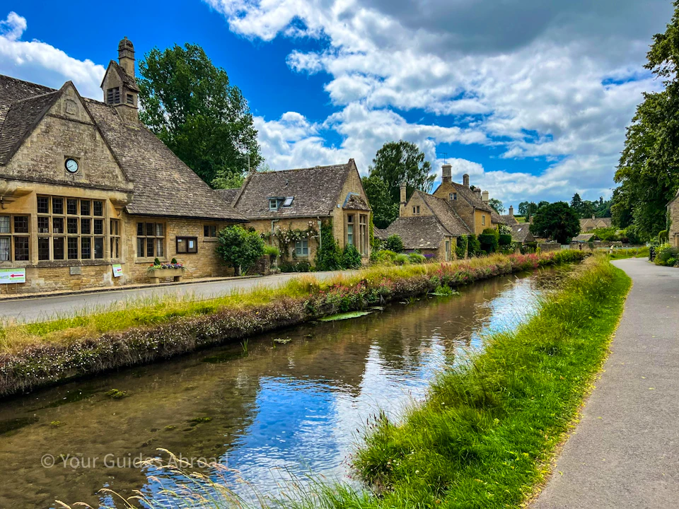 Cotswolds Village Tour with Lunch